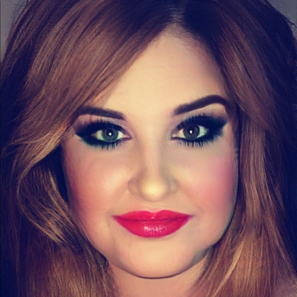 Meet your Posher, Megan βοΈπ - Picture 1 of 1